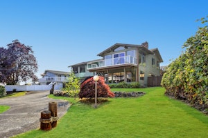 Tacoma Home, WA Real Estate Listing